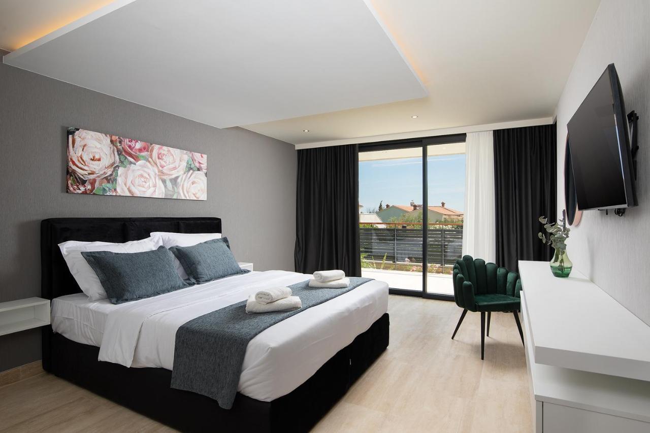 Boutique Apartments Kristo Medulin Exterior photo